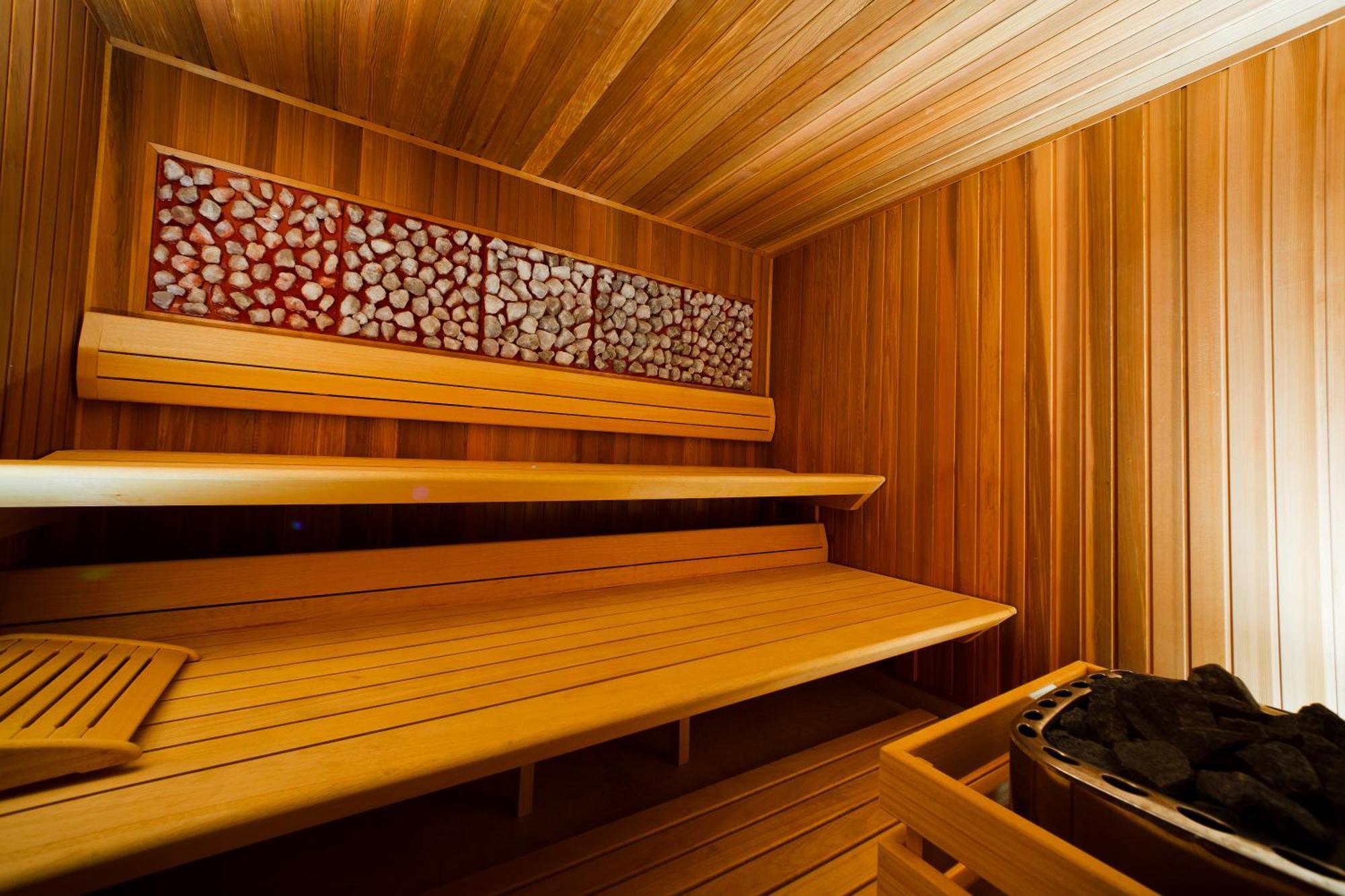 Blue Diamond Hotel Active Spa Trzebownisko المظهر الخارجي الصورة