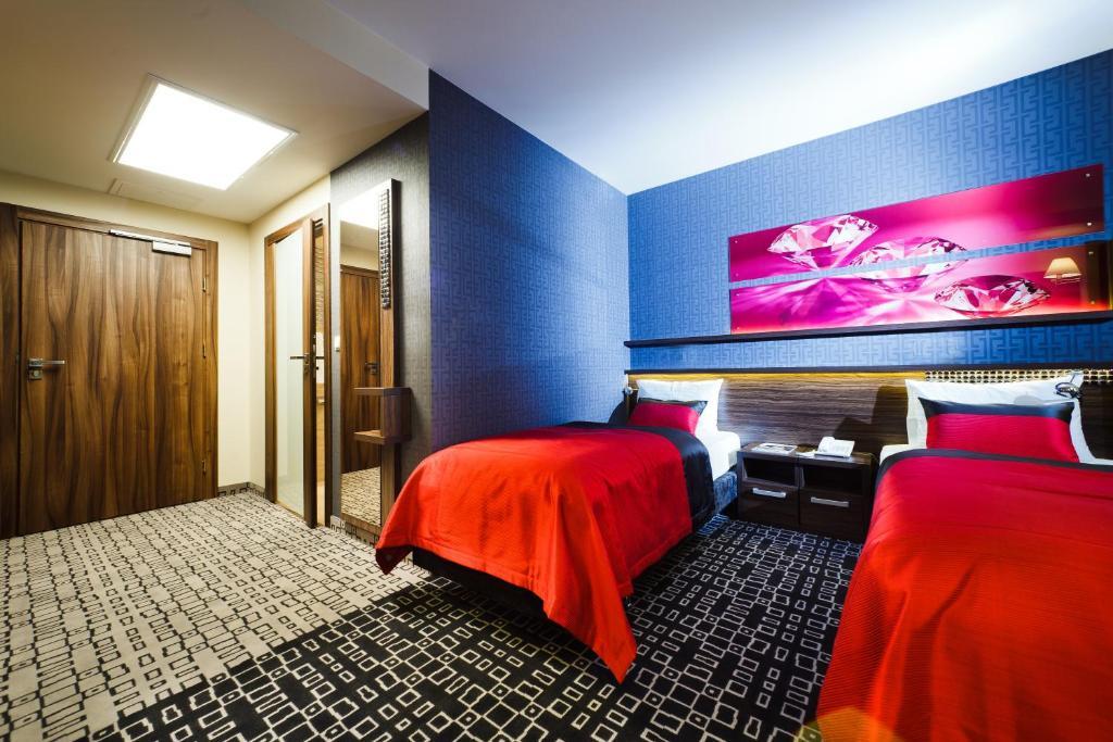 Blue Diamond Hotel Active Spa Trzebownisko الغرفة الصورة