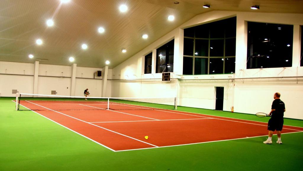 Blue Diamond Hotel Active Spa Trzebownisko المظهر الخارجي الصورة